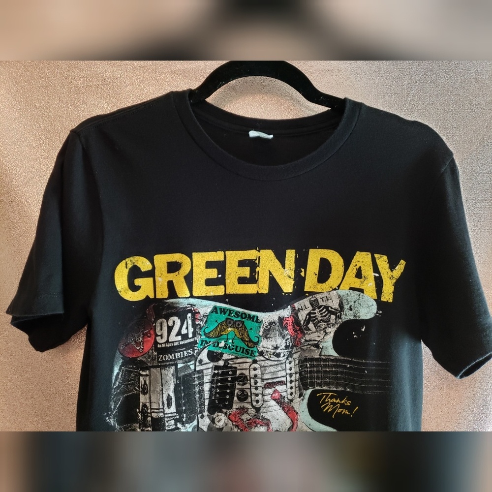 Green Day Graphic Band Tee XS - Picture 2 of 7